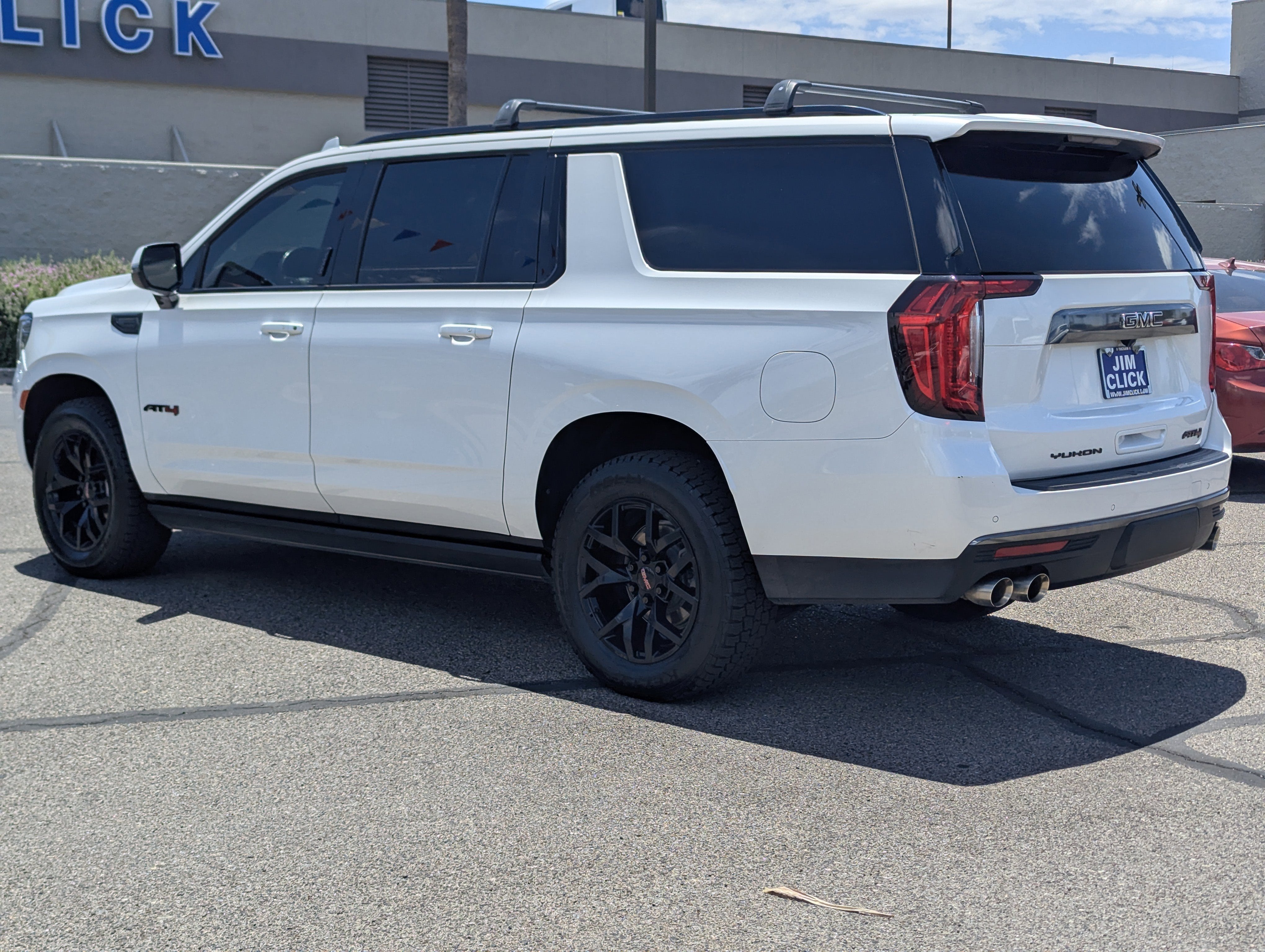 2022 GMC Yukon XL AT4
