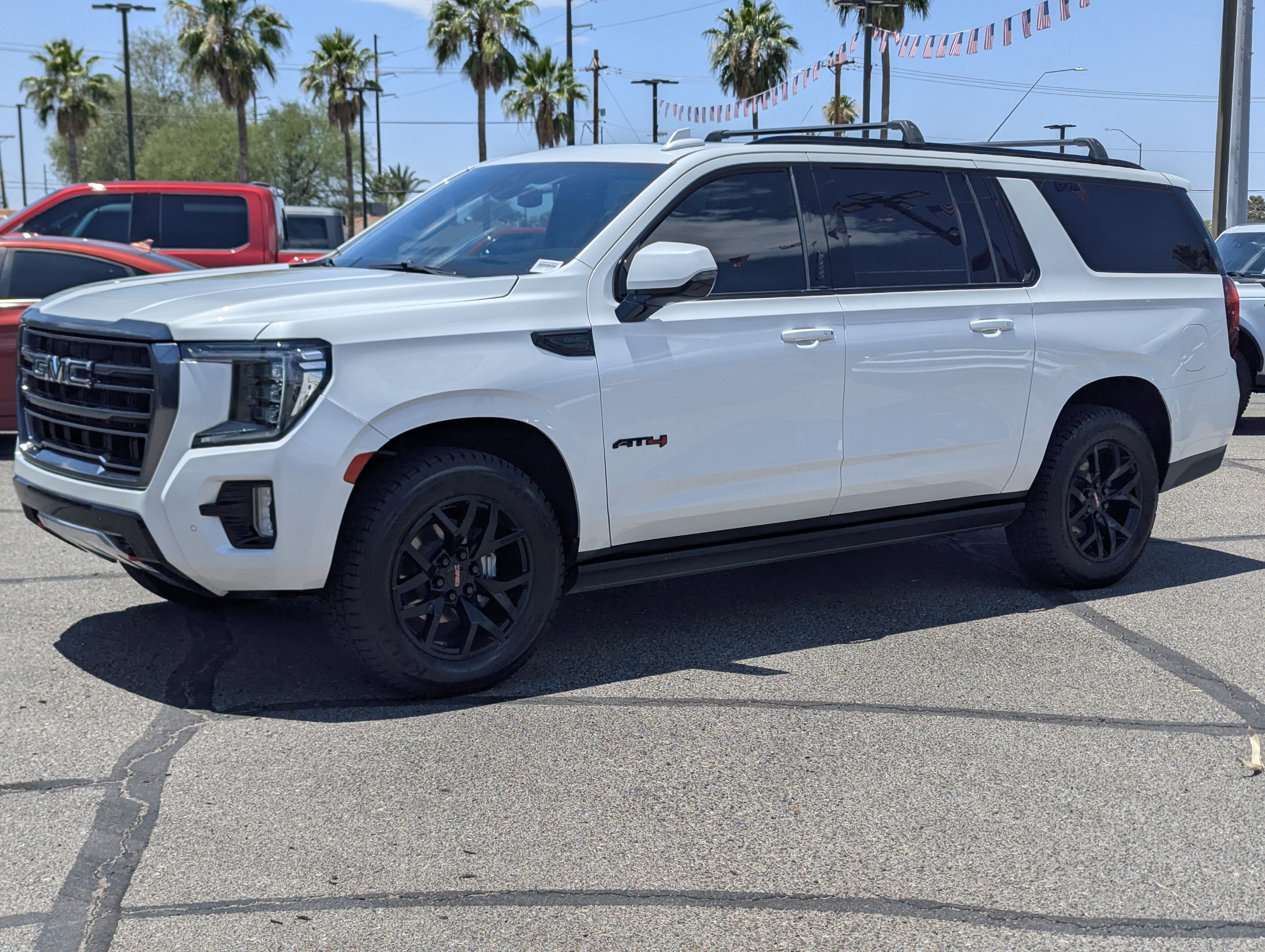 2022 GMC Yukon XL AT4