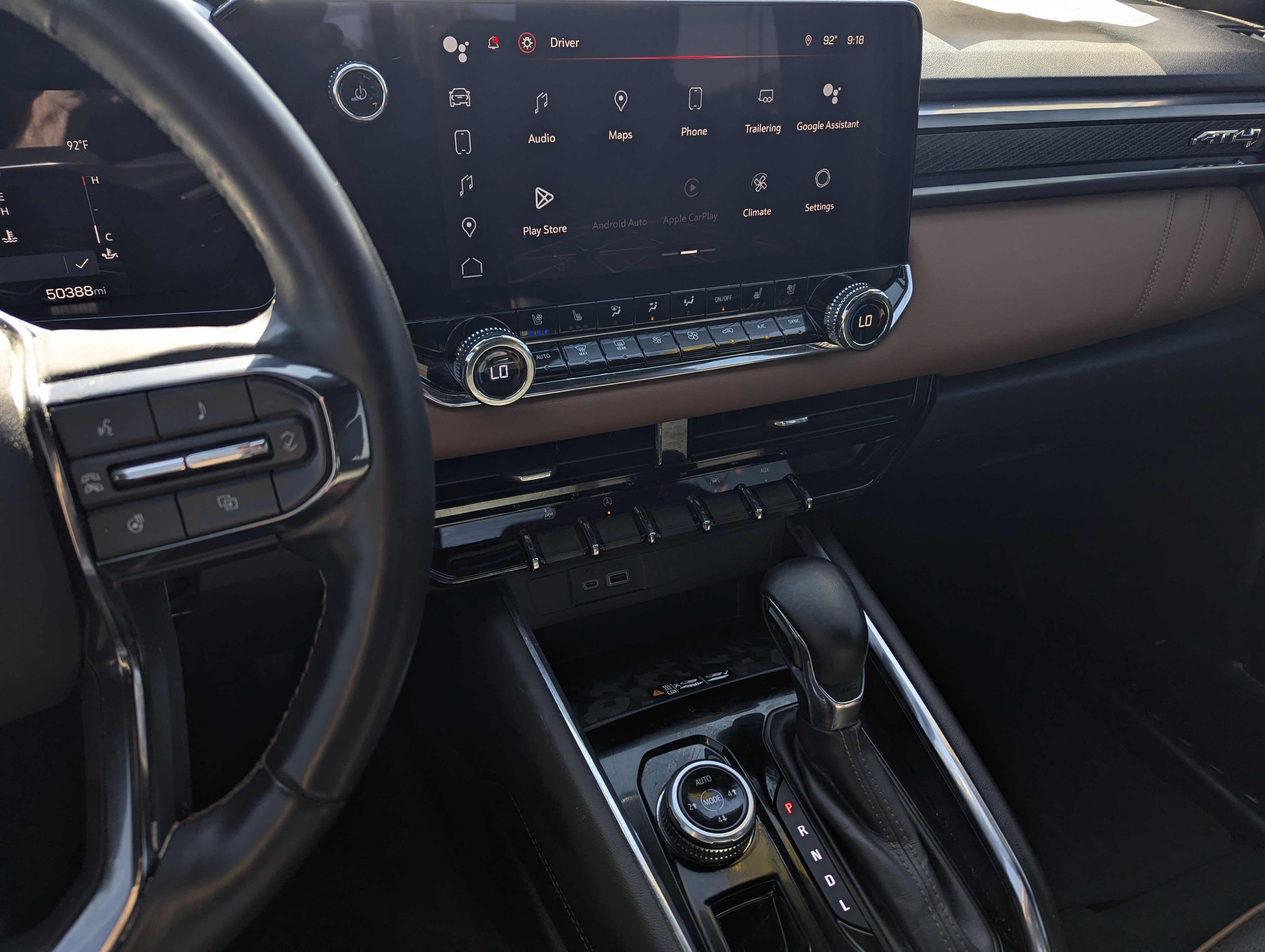 2023 GMC Canyon 4WD AT4