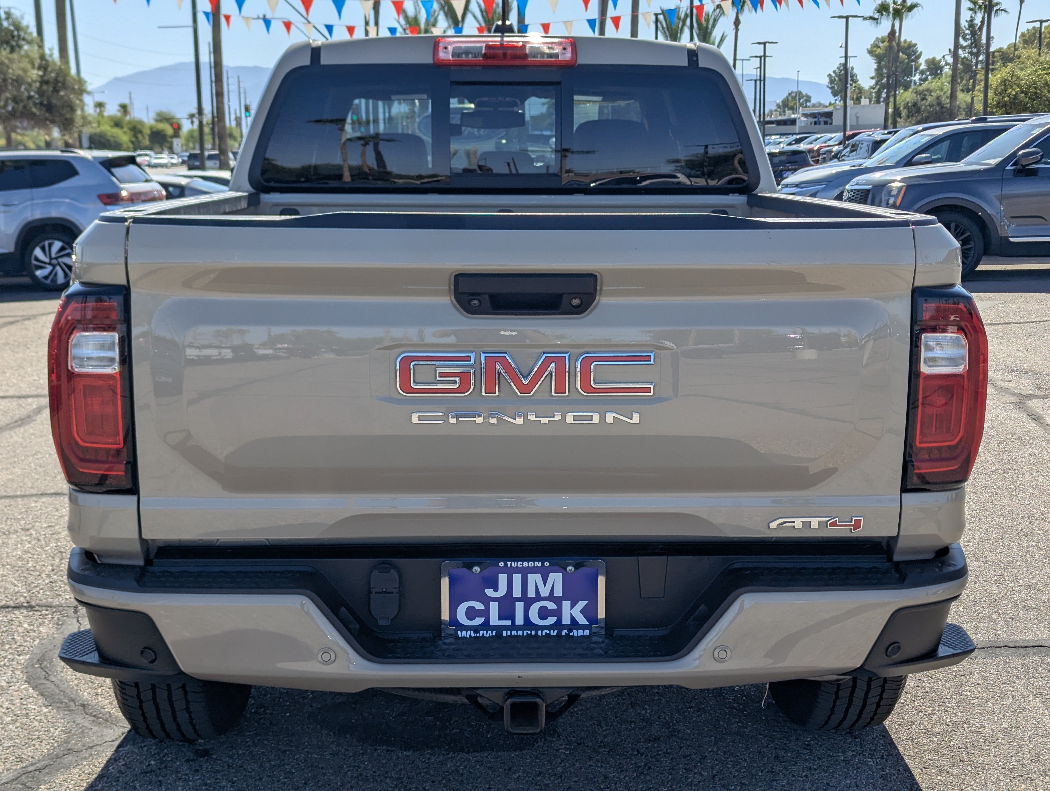 2023 GMC Canyon 4WD AT4