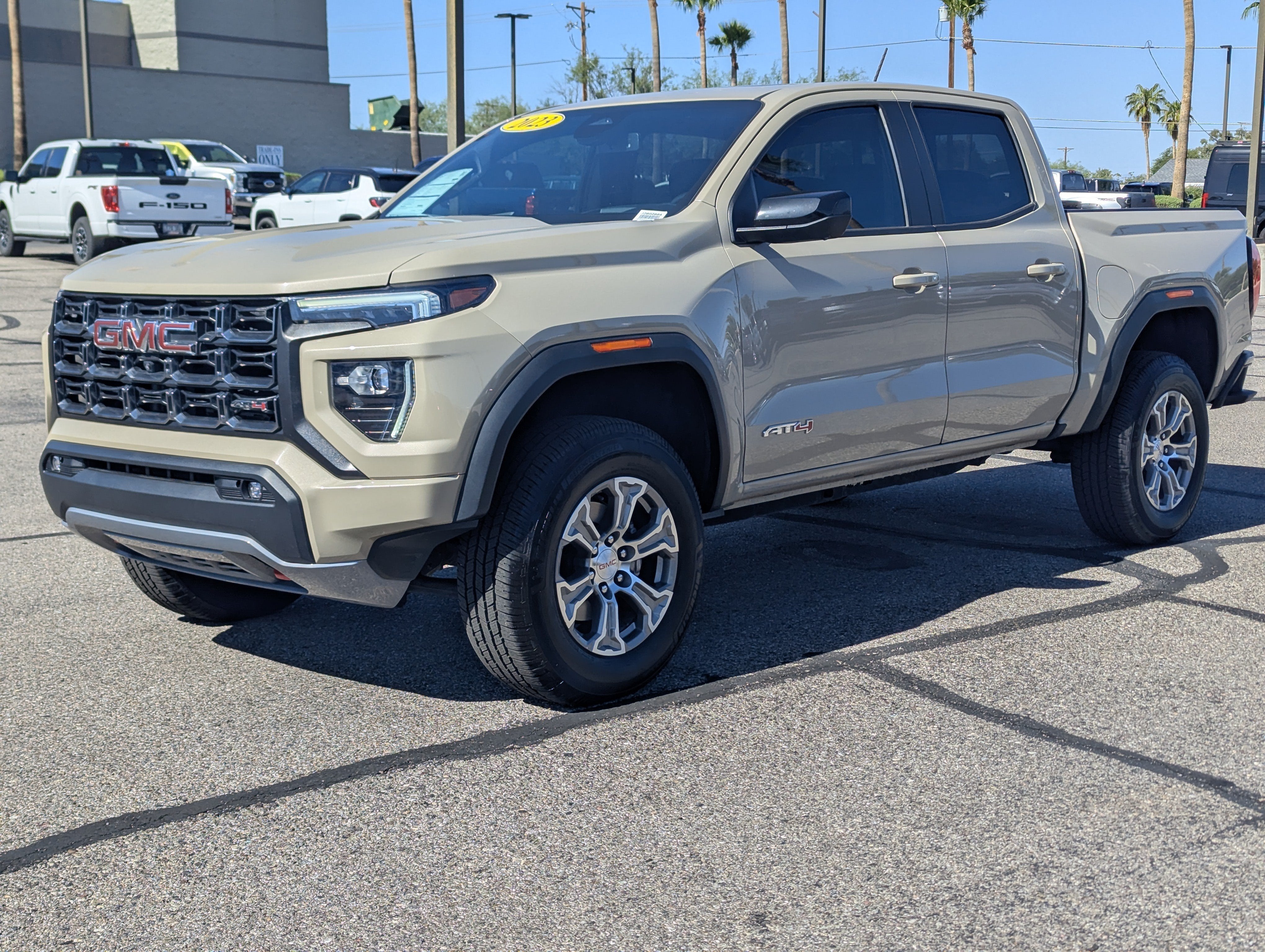 2023 GMC Canyon 4WD AT4