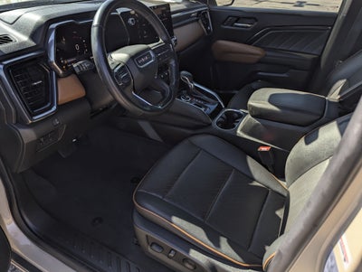 2023 GMC Canyon 4WD AT4