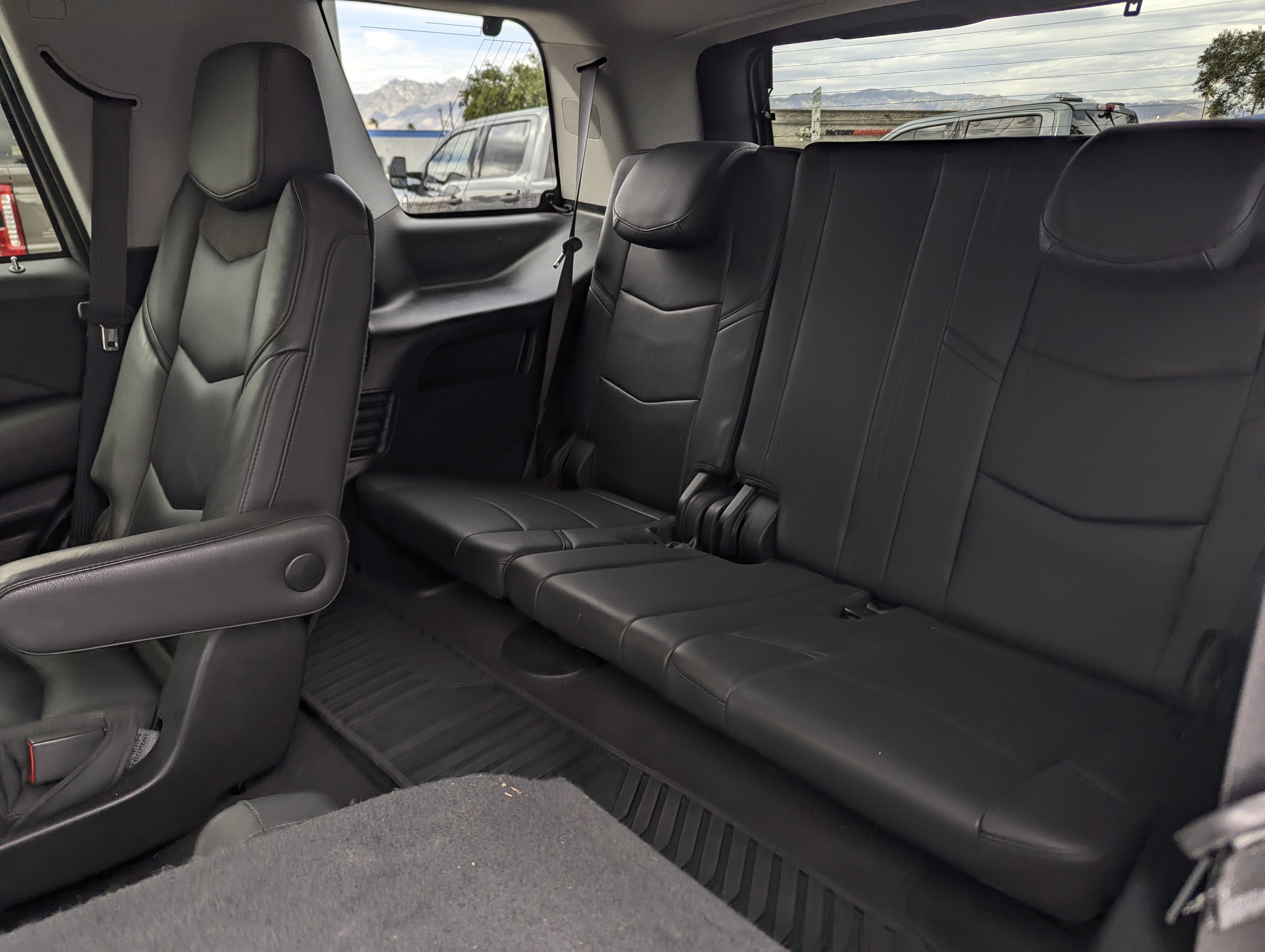 2020 Cadillac Escalade Luxury