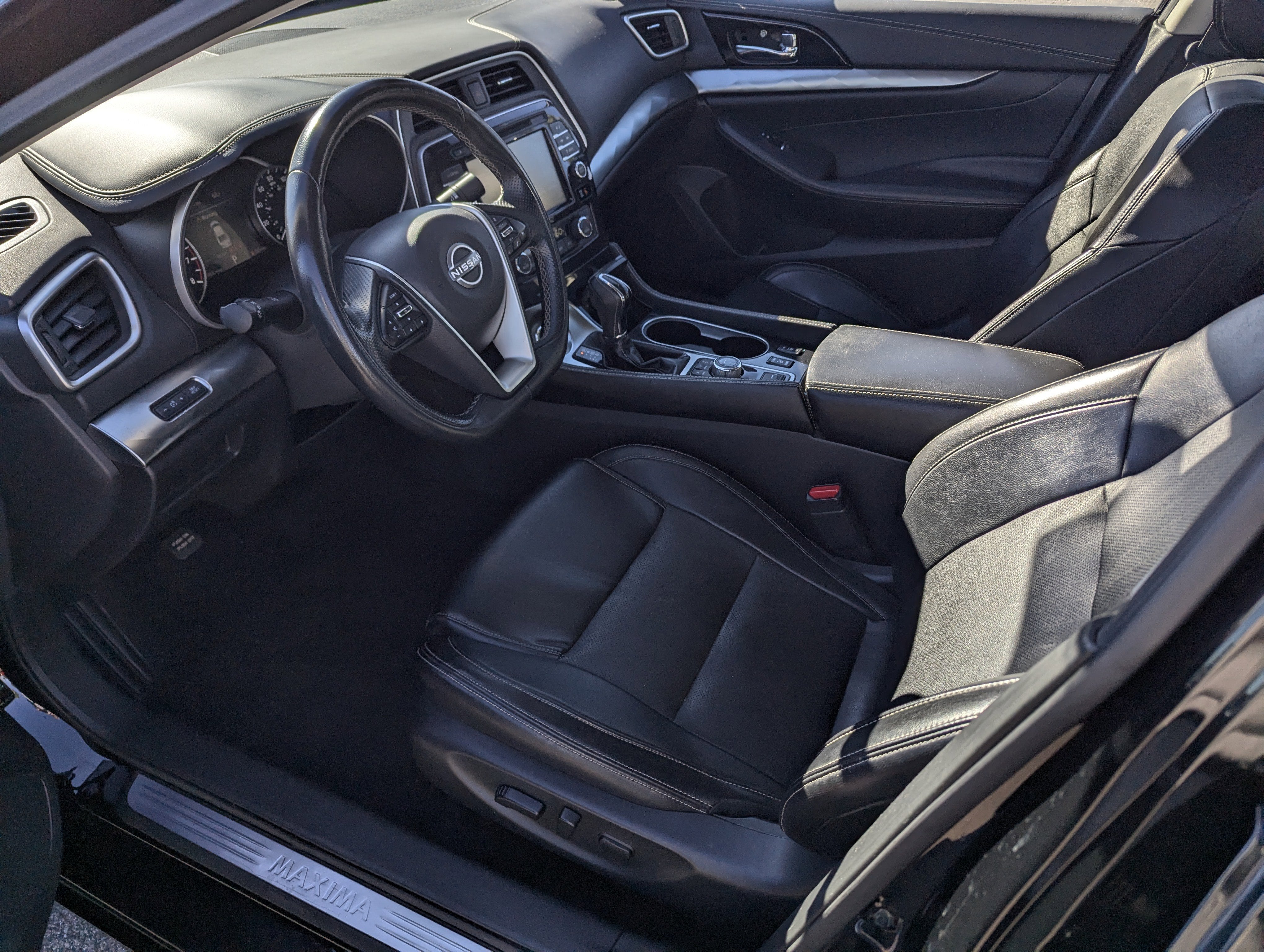 2023 Nissan Maxima SV