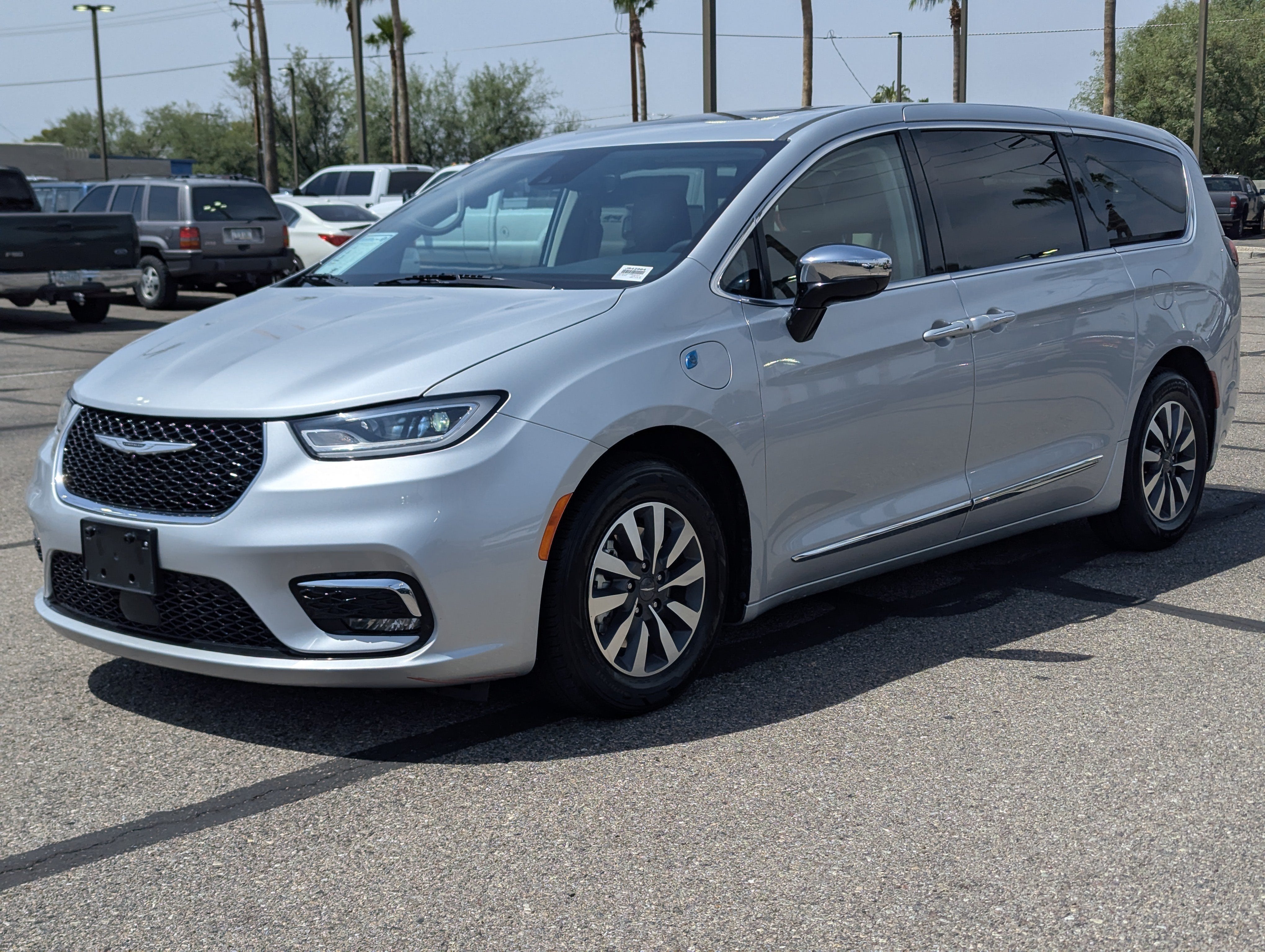 2023 Chrysler Pacifica Hybrid Limited
