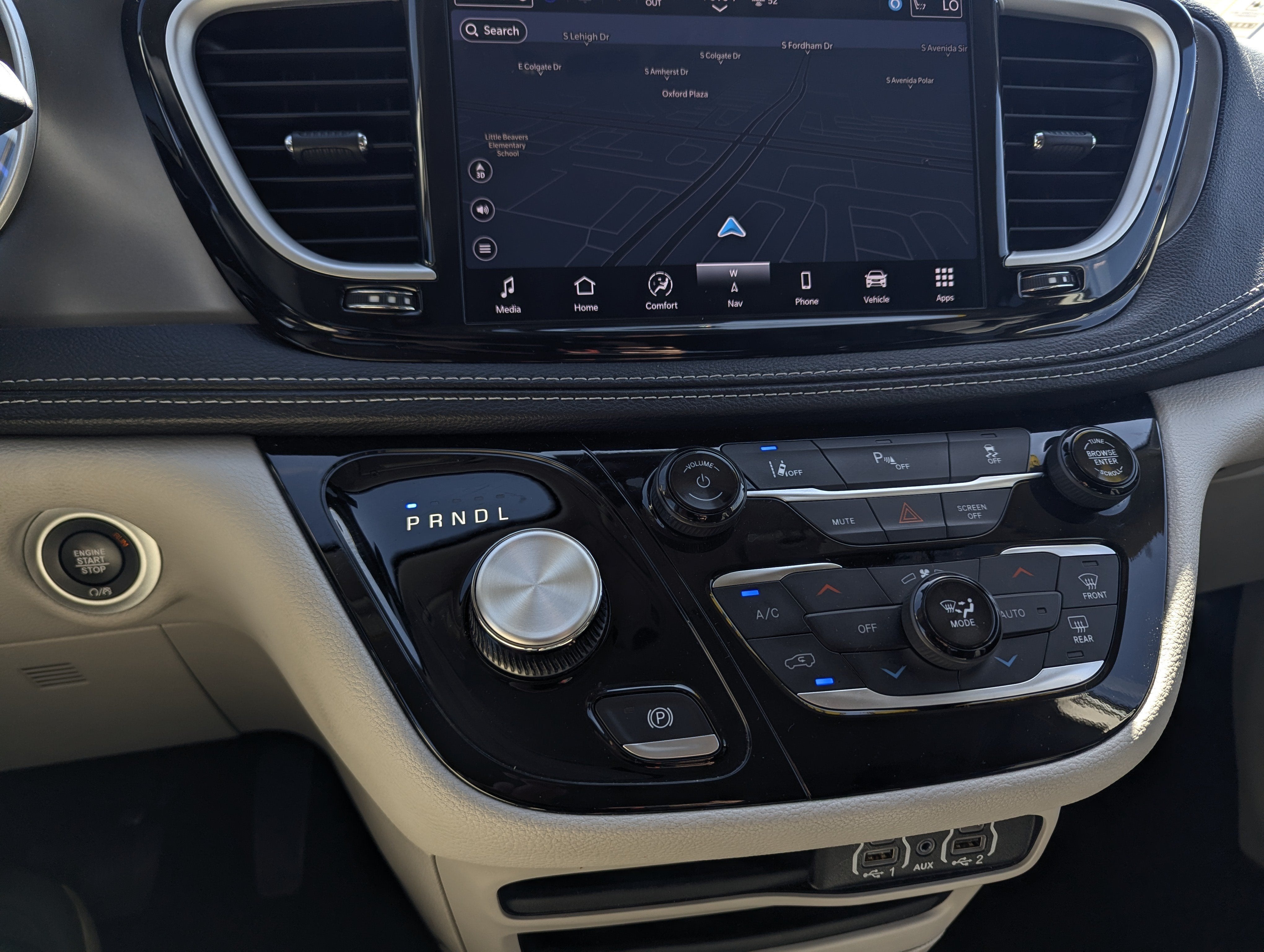 2024 Chrysler Pacifica Hybrid Select