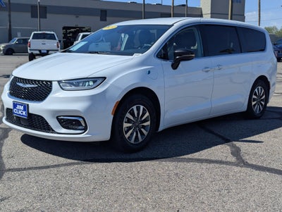 2024 Chrysler Pacifica Hybrid Select