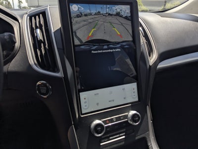2022 Ford Edge SE