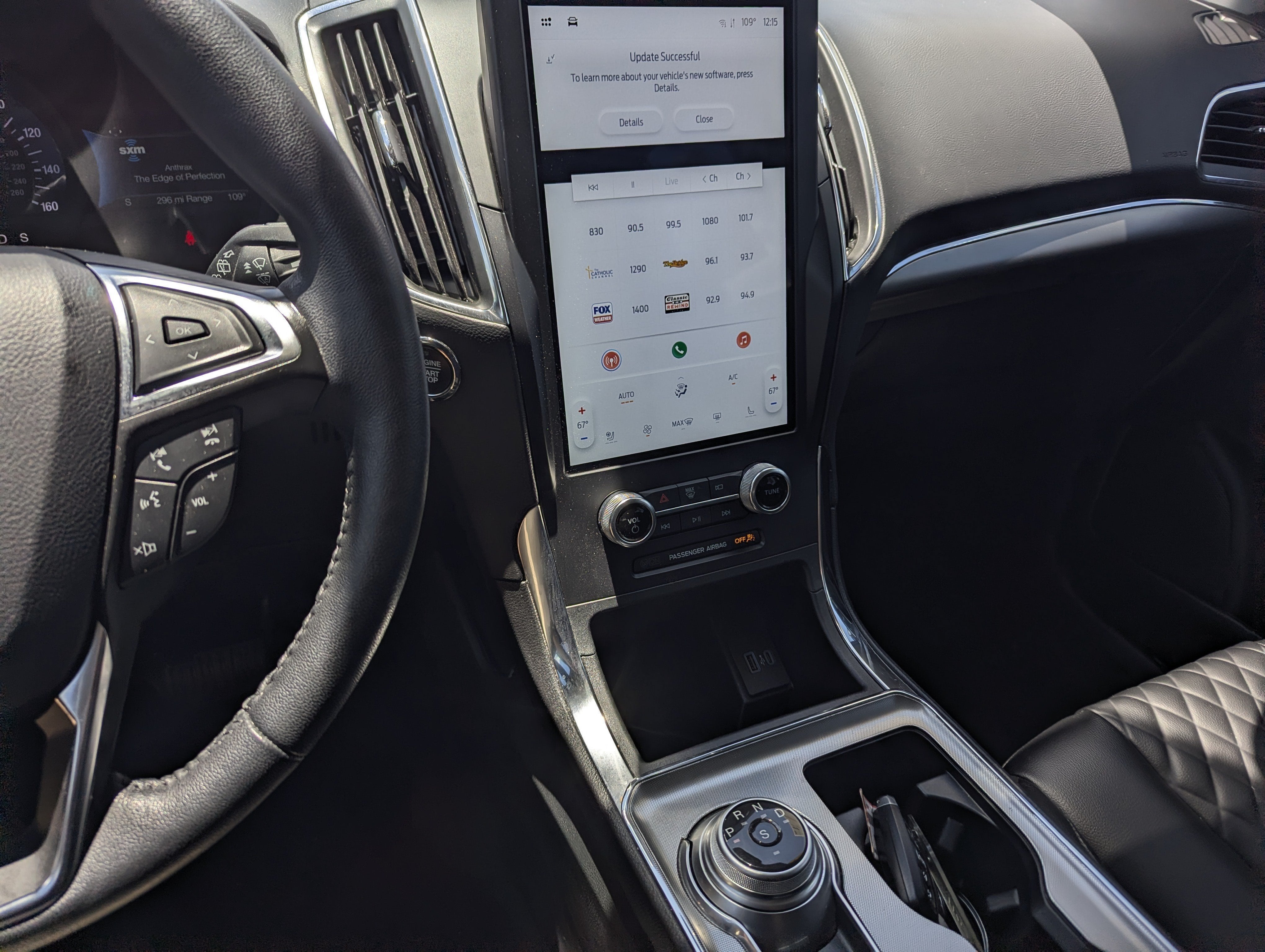 2024 Ford Edge Titanium