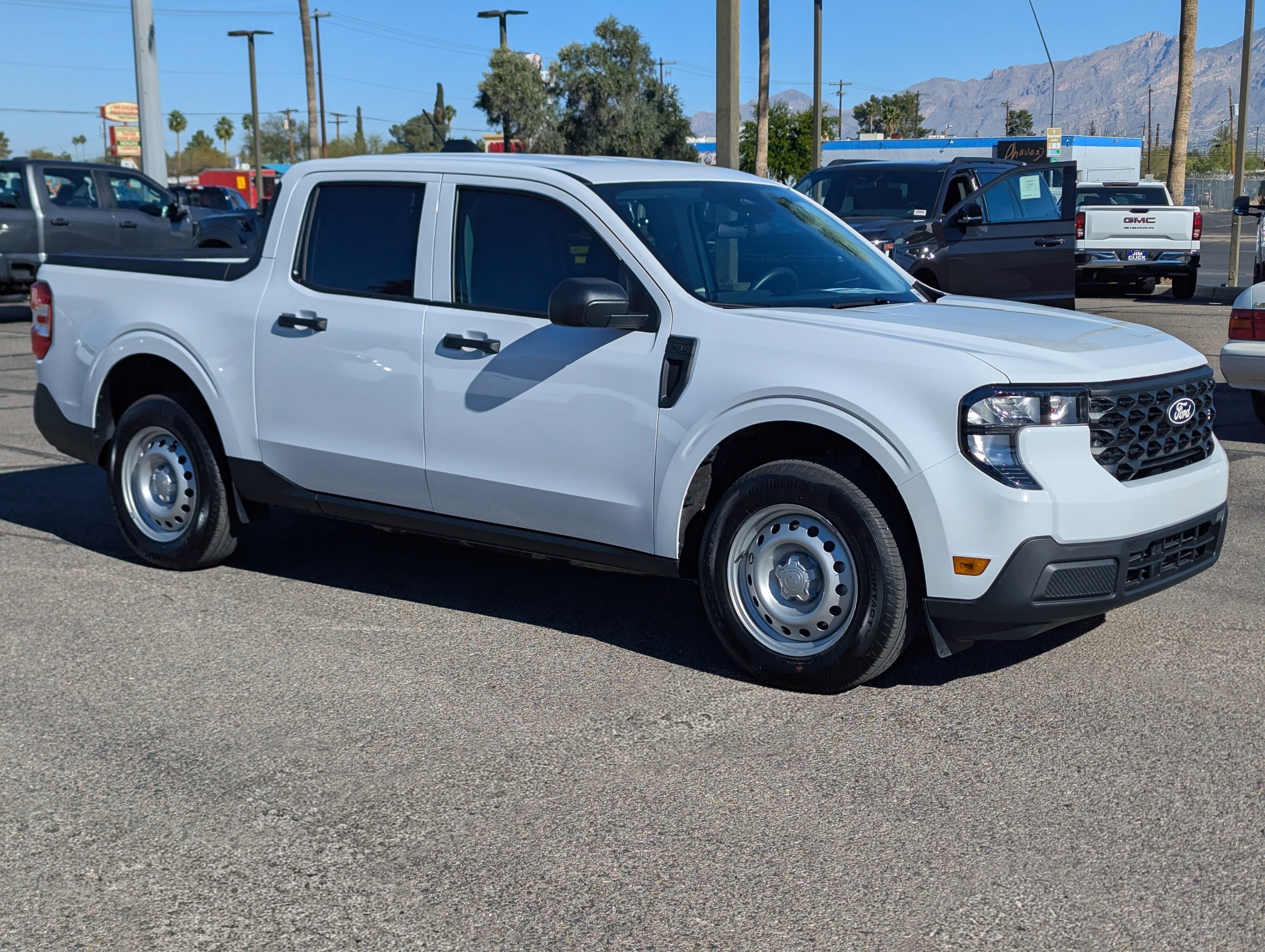 2025 Ford Maverick XL