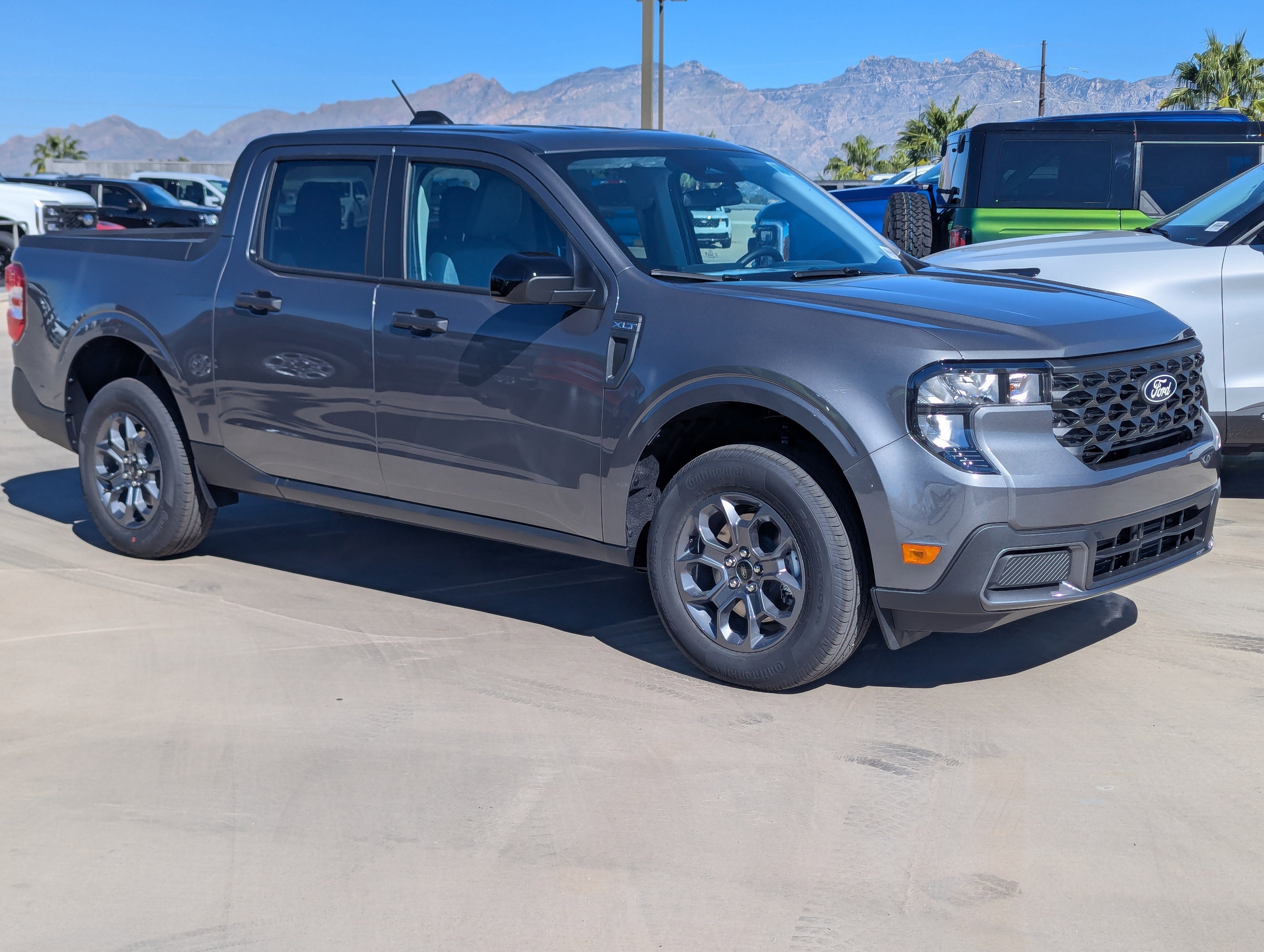 2025 Ford Maverick XLT