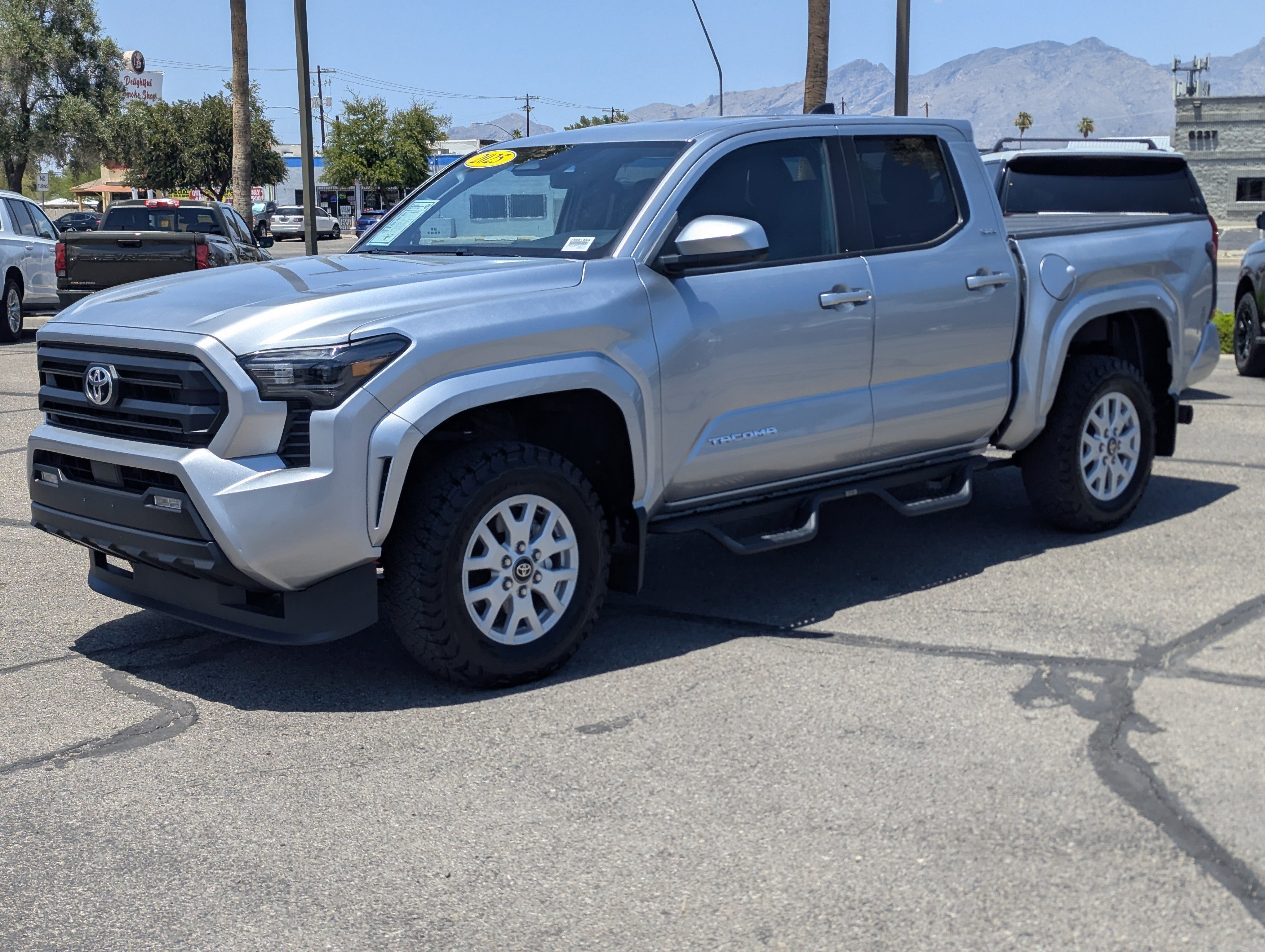 2025 Toyota Tacoma 4WD SR5
