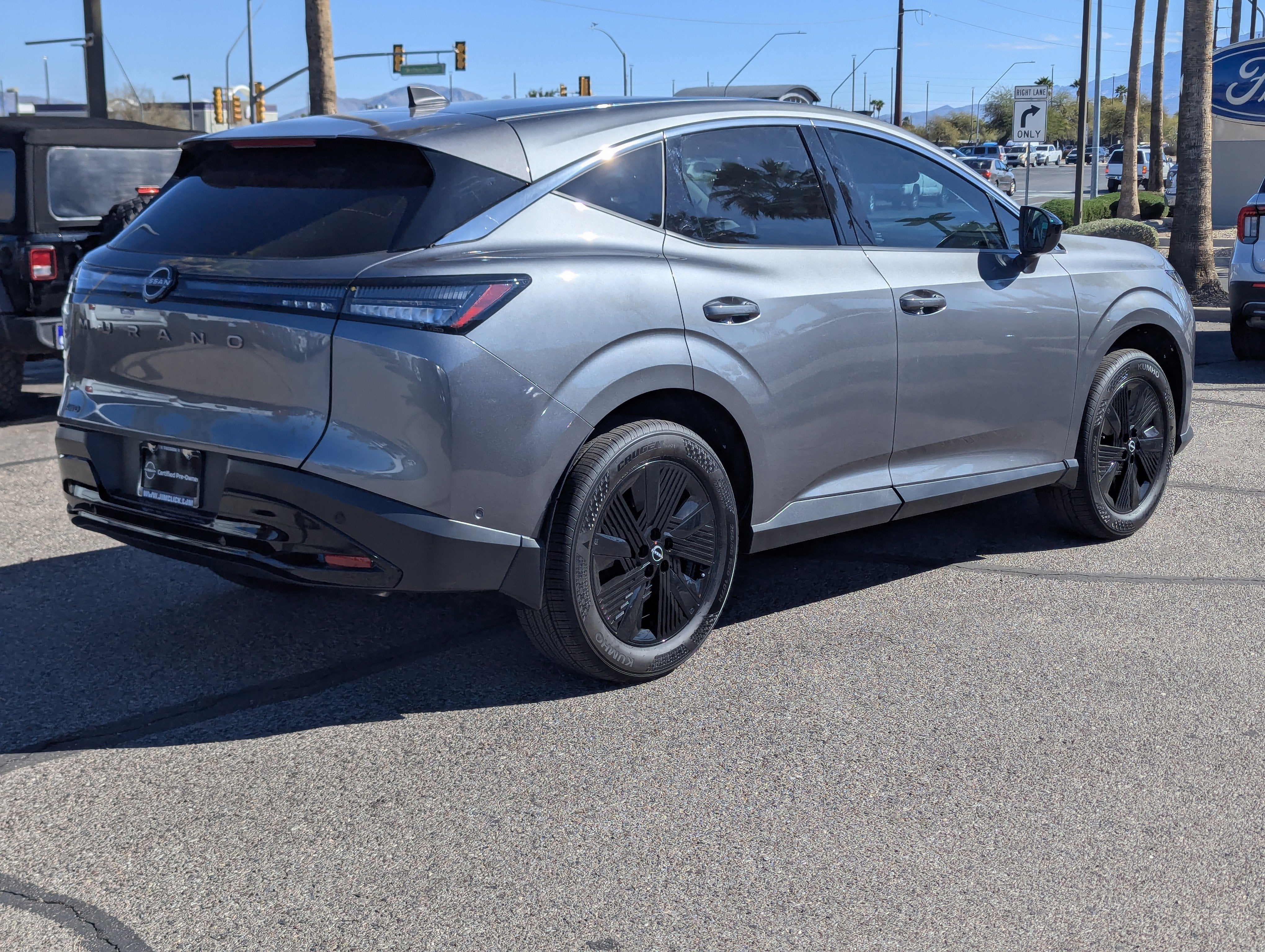 2025 Nissan Murano SV