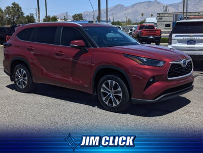 2024 Toyota Highlander Hybrid XLE