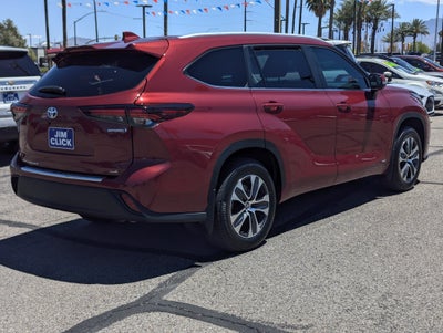 2024 Toyota Highlander Hybrid XLE