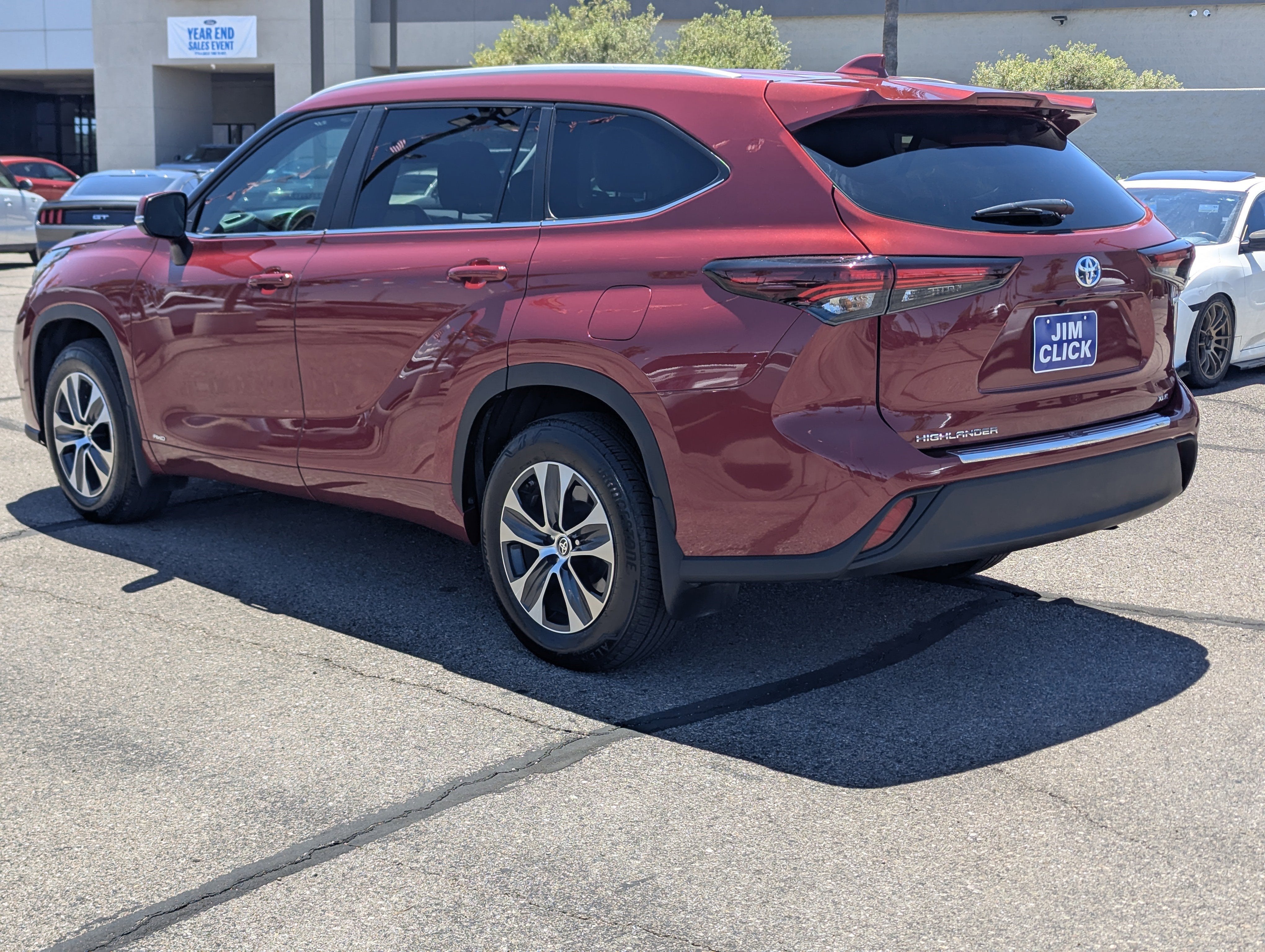 2024 Toyota Highlander Hybrid XLE