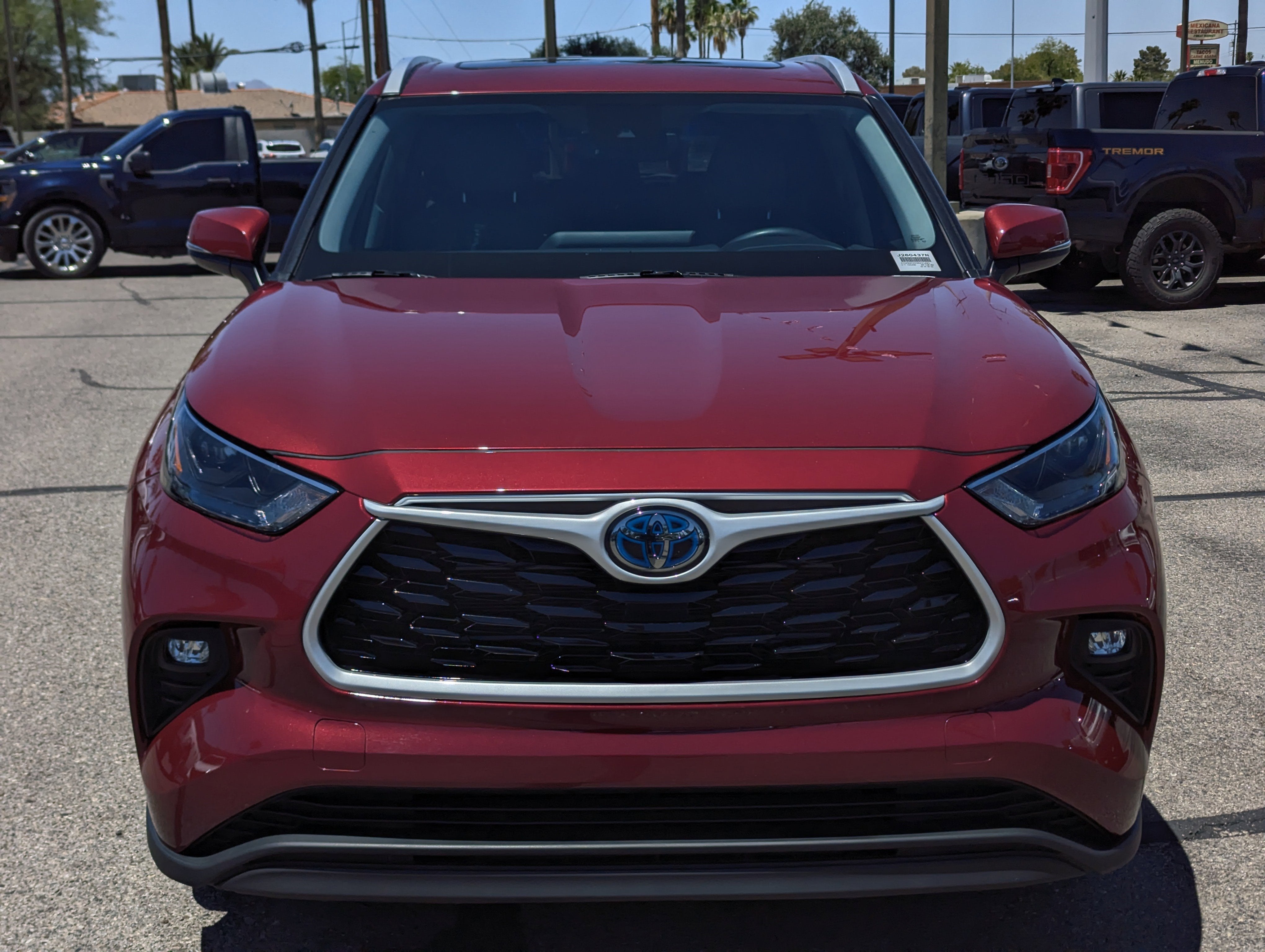 2024 Toyota Highlander Hybrid XLE