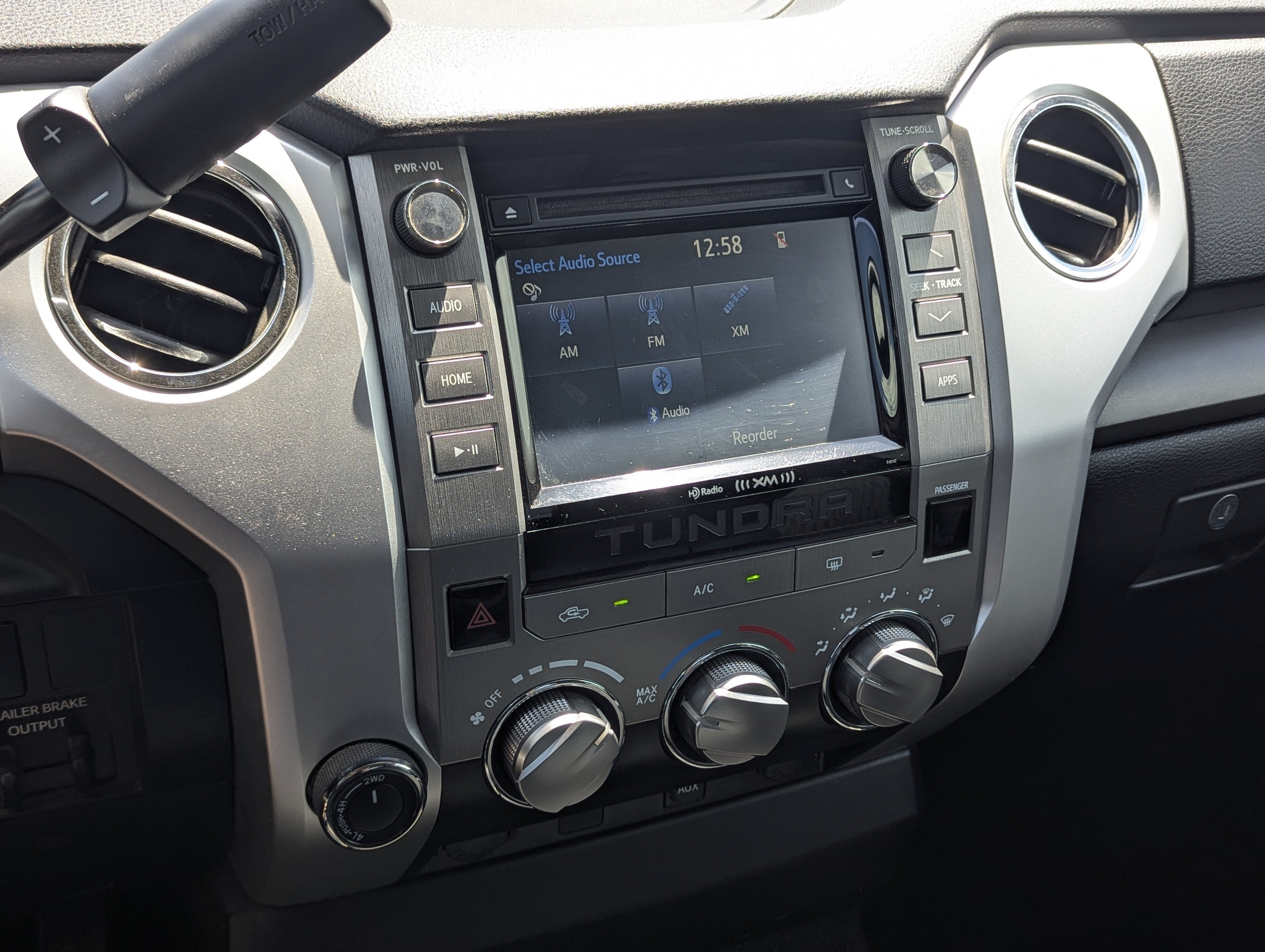 2017 Toyota Tundra 4WD SR5