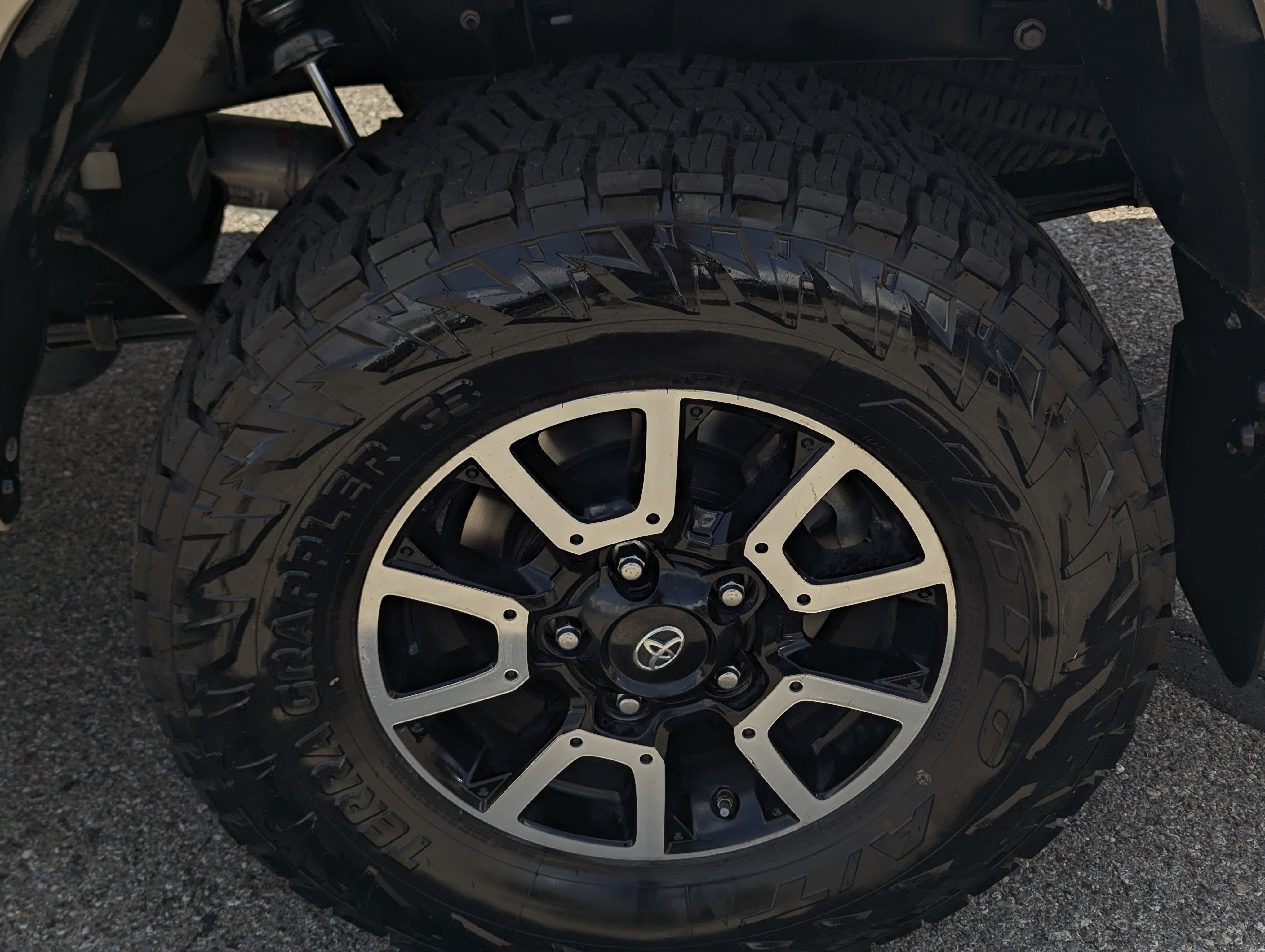 2017 Toyota Tundra 4WD SR5