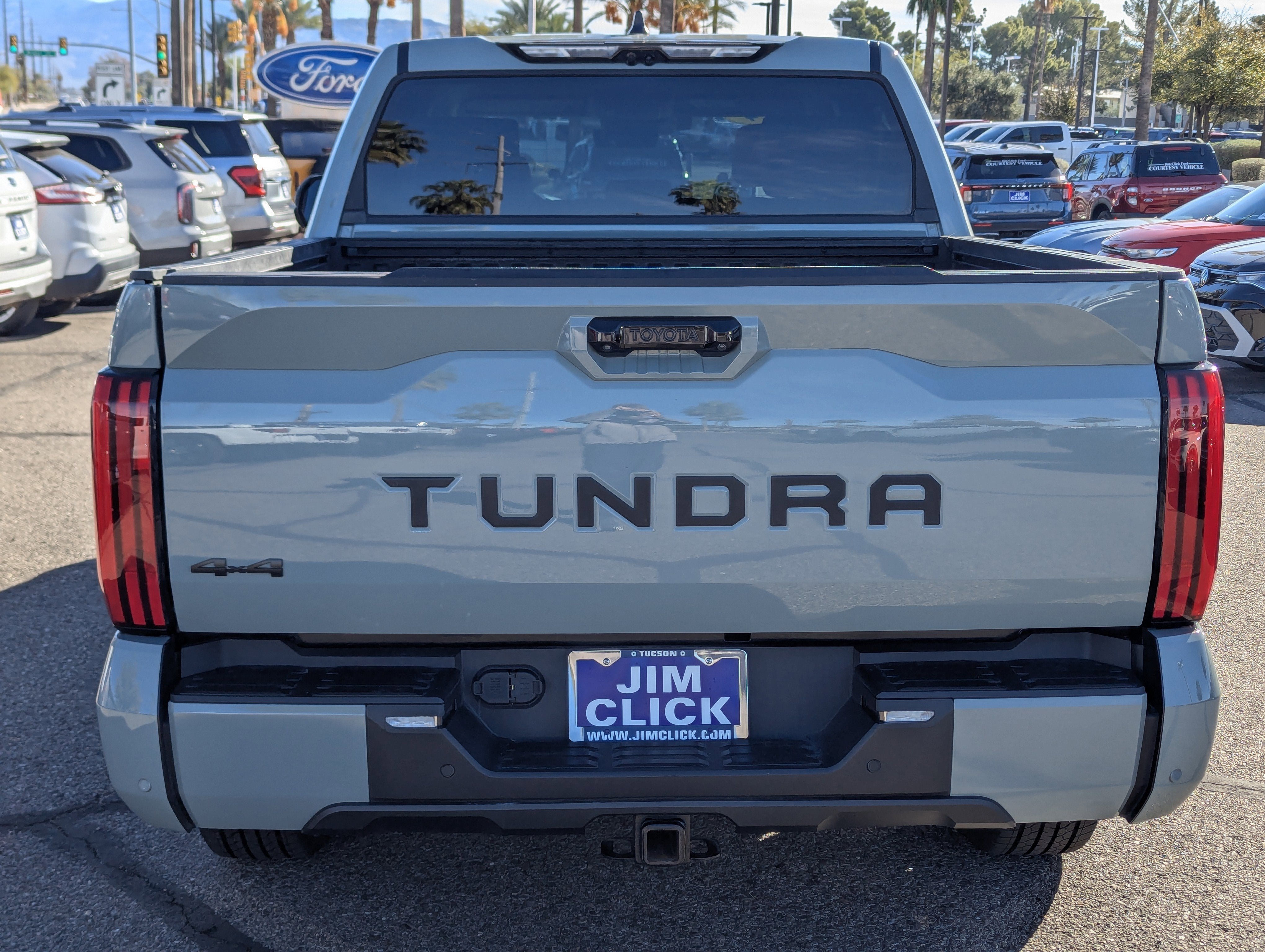 2024 Toyota Tundra 4WD SR5