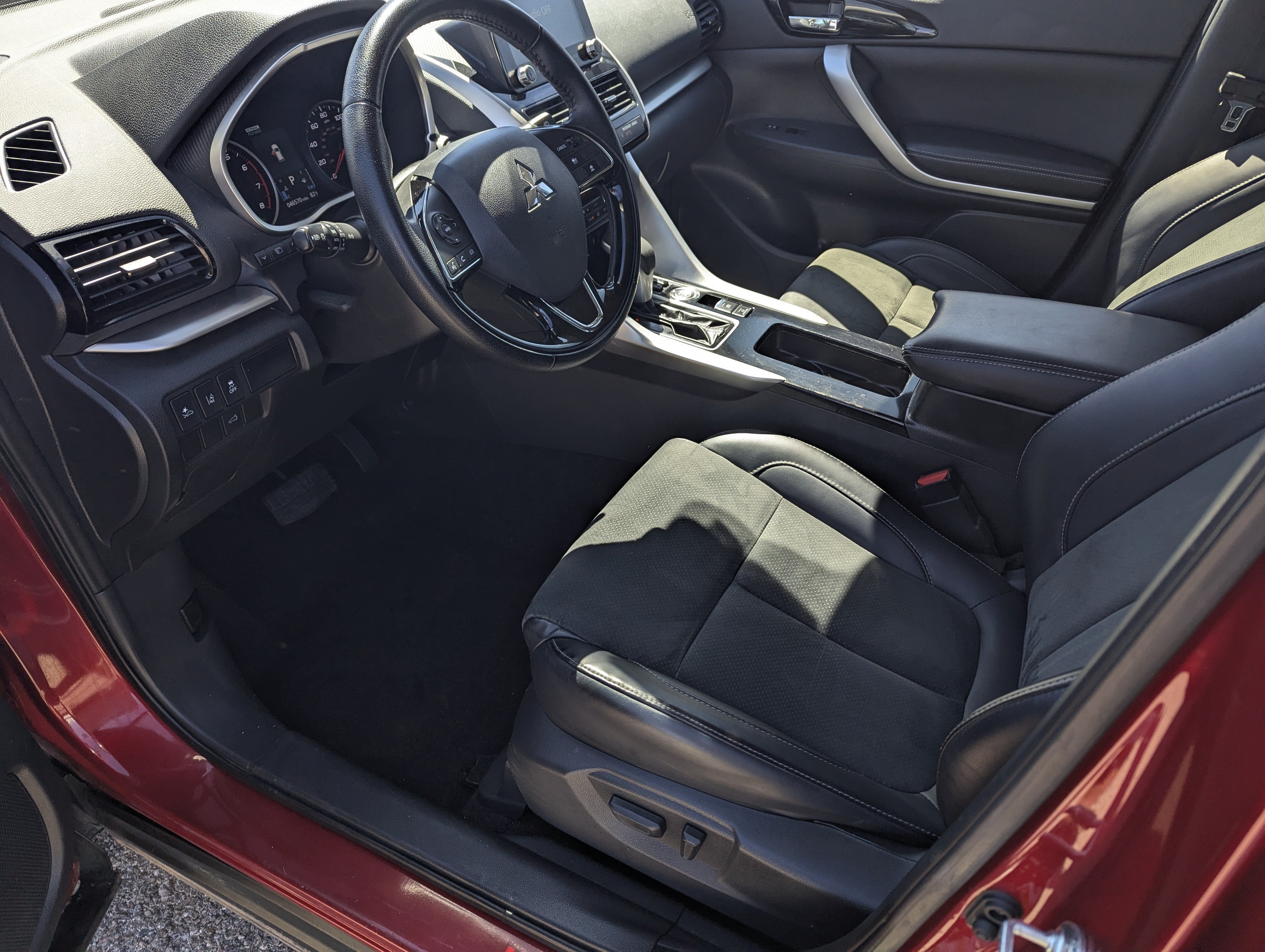 2024 Mitsubishi Eclipse Cross Base