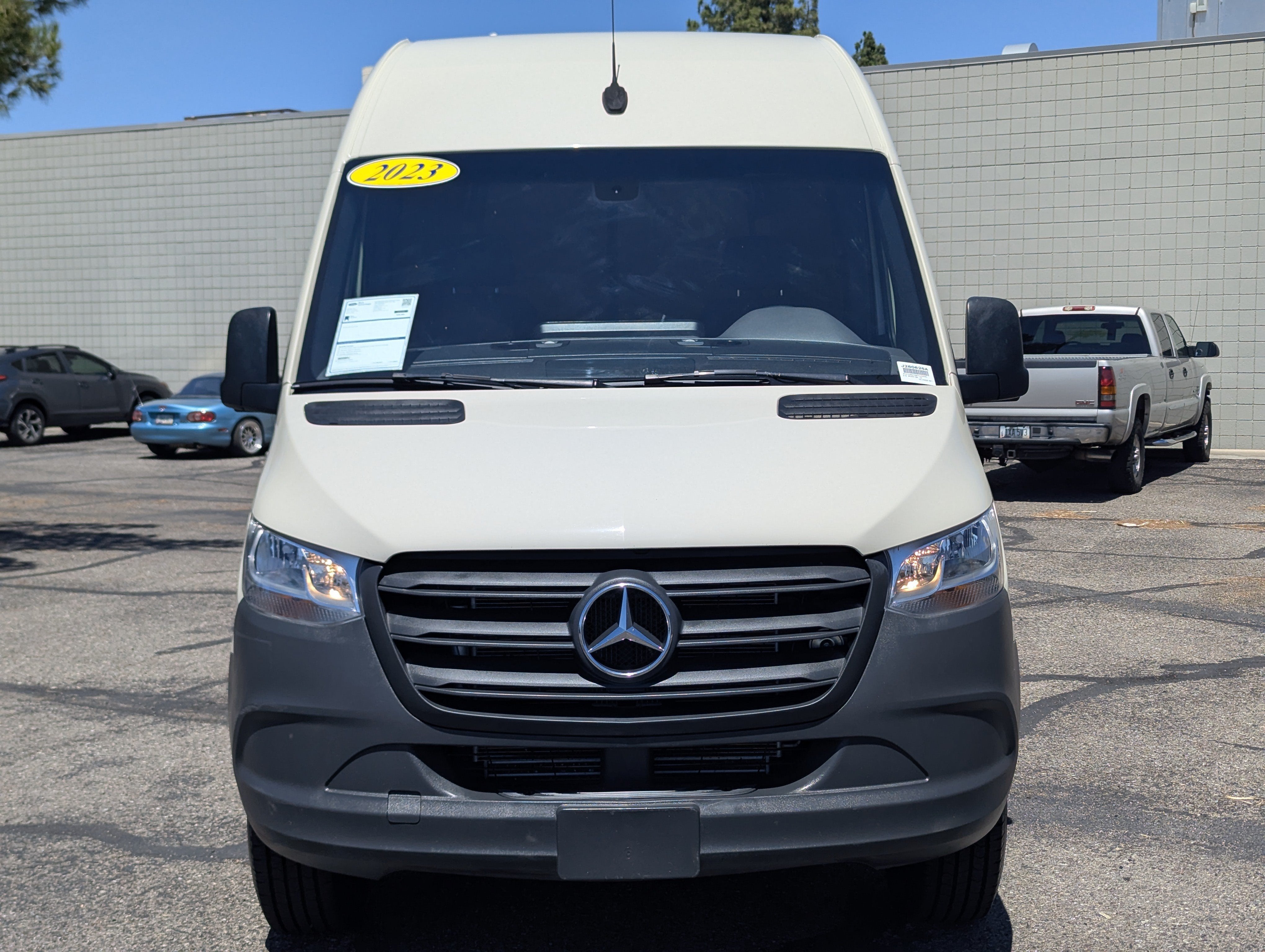 2023 Mercedes-Benz Sprinter Cargo Van 1500 STANDARD ROO