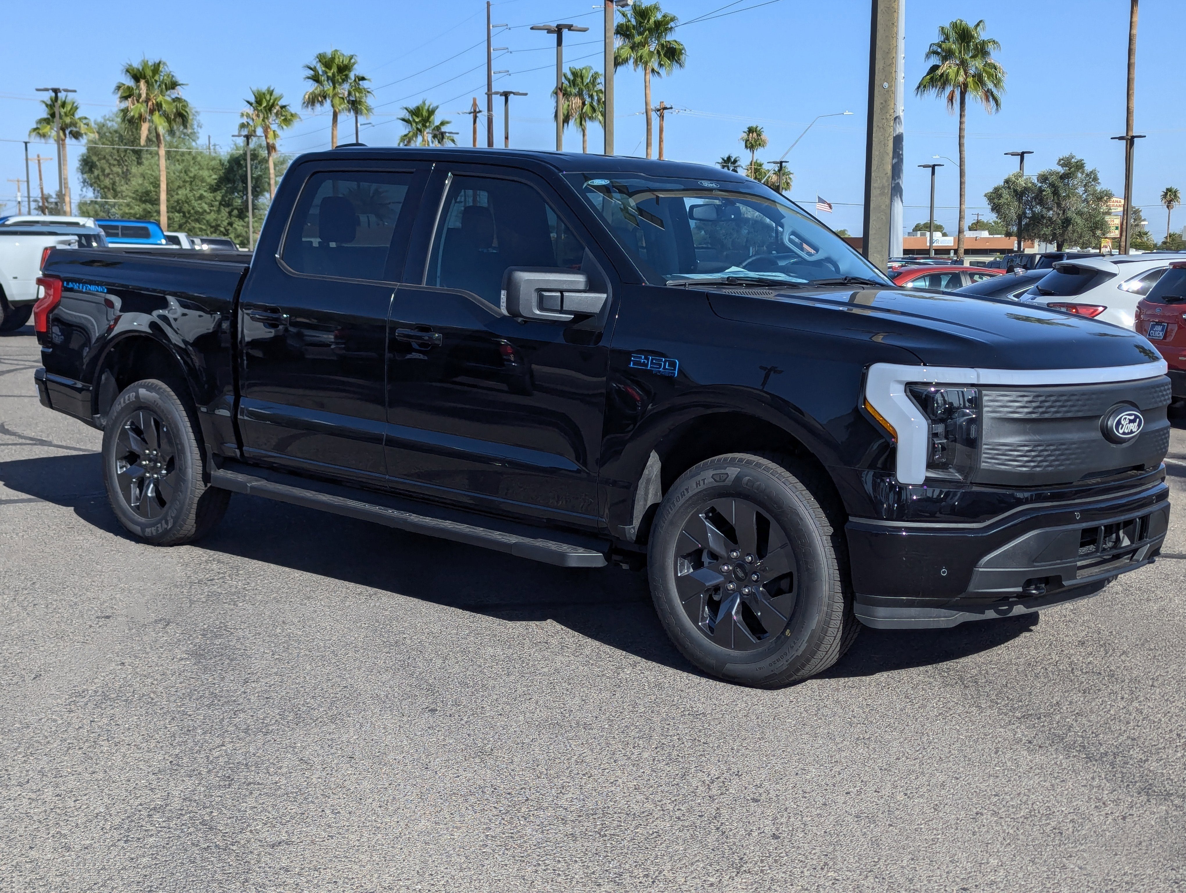 2025 Ford F-150 Lightning Flash