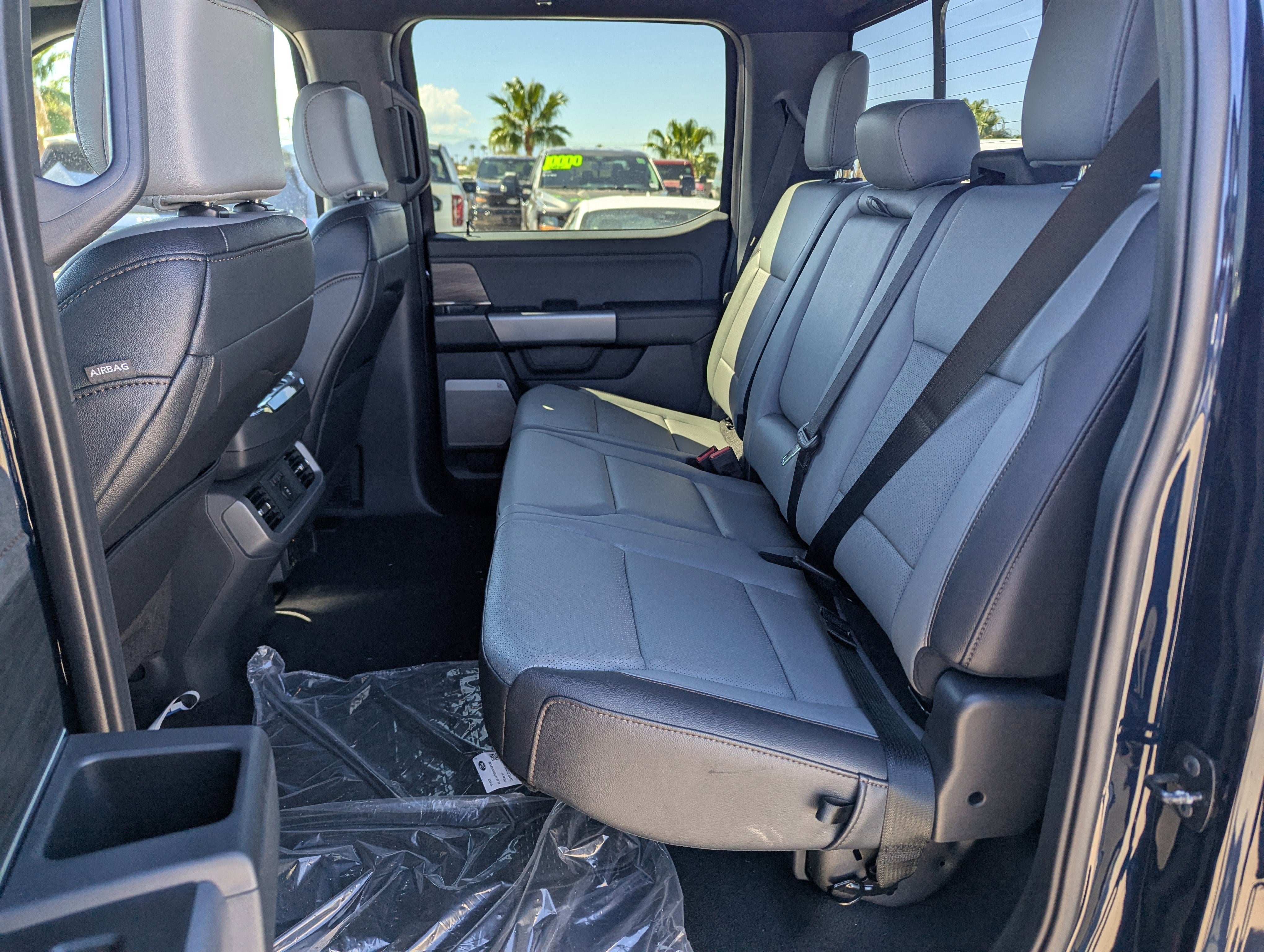 2025 Ford F-150 Lightning LARIAT